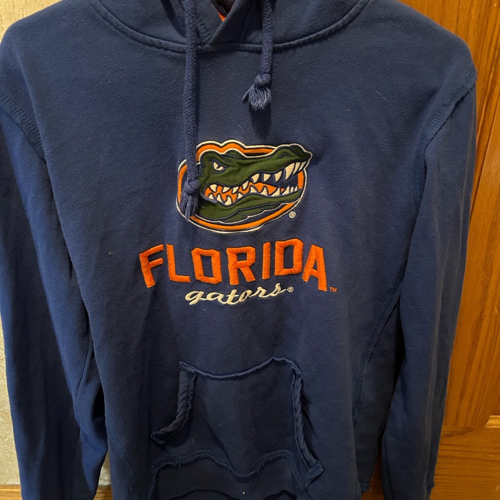 University of Florida Vintage Hoodie. MENS LARGE